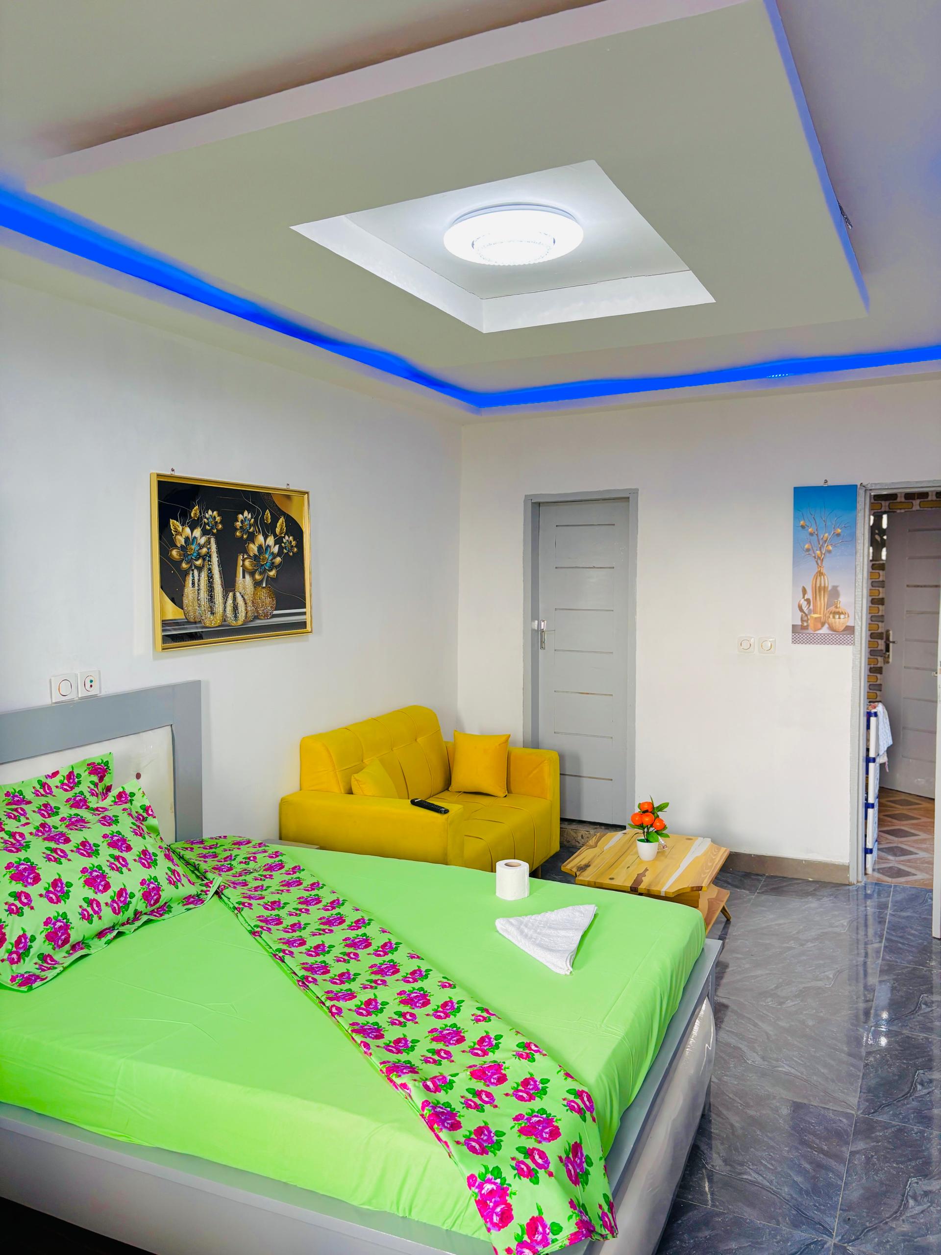 Chambre STUDIO-YAMOUSSOUKRO