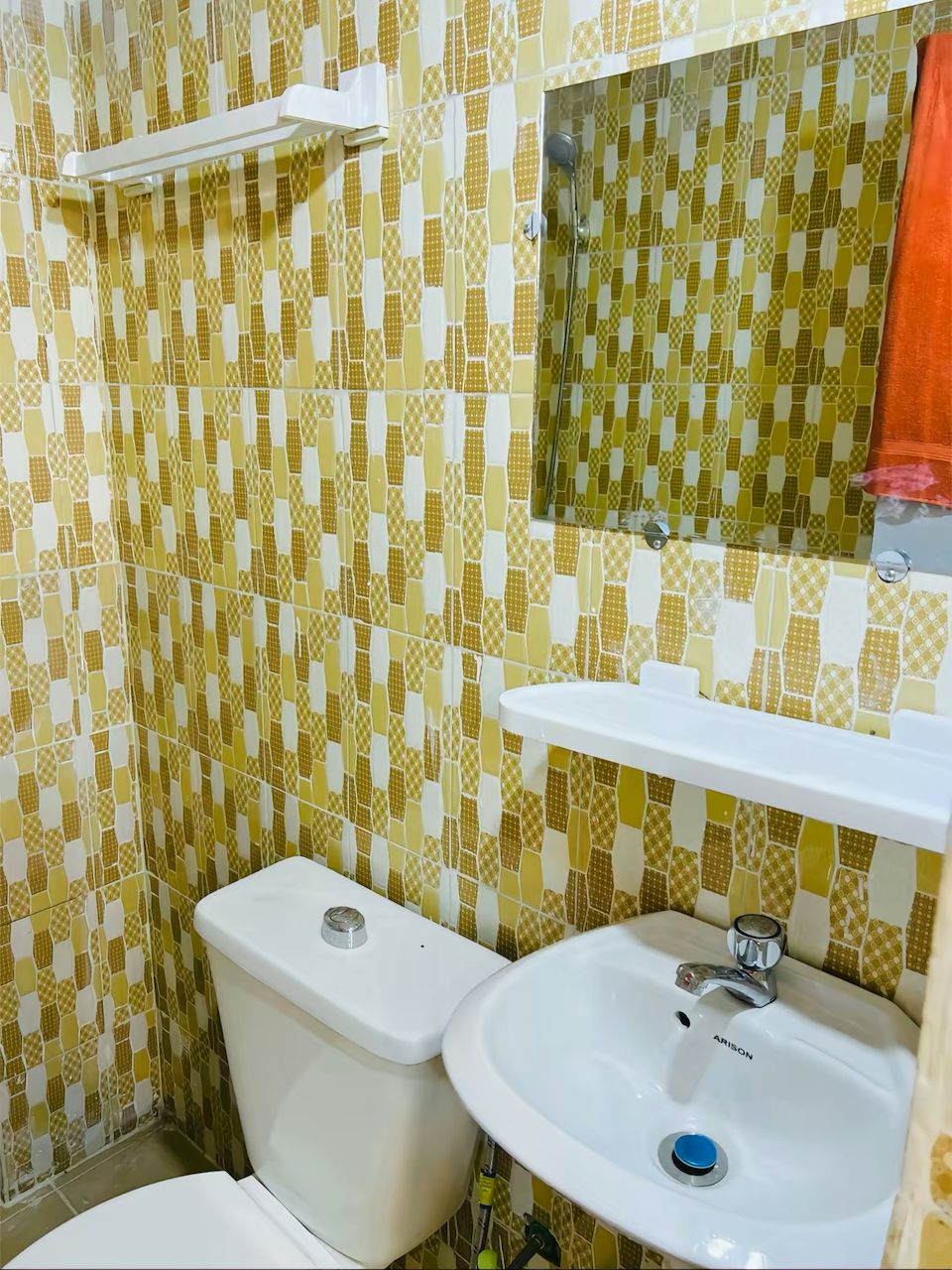 Chambre ABIDJAN - Porte 05